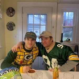 Meet your Posher, Max-mike